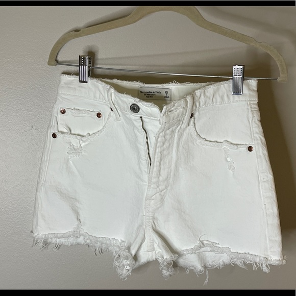 Abercrombie & Fitch Pants - Abercrombie & Fitch Curve Love High Rise Mom Shorts